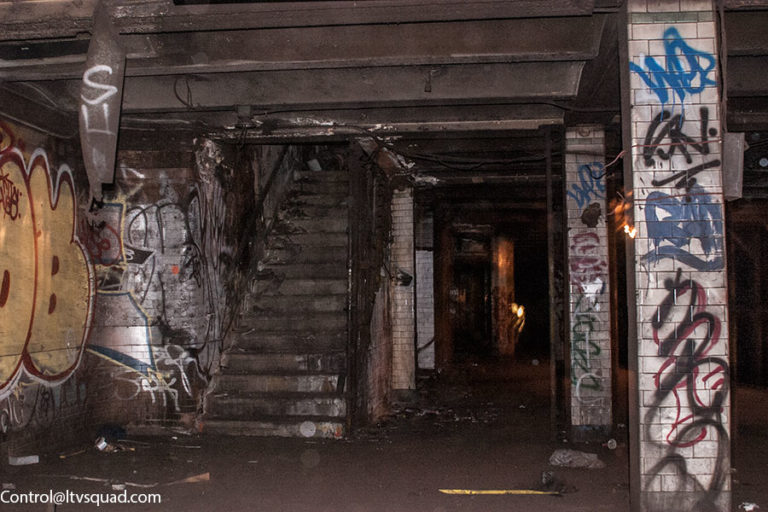 Exploring the Abandoned Worth Street Subway Station (2005) – LTV Squad