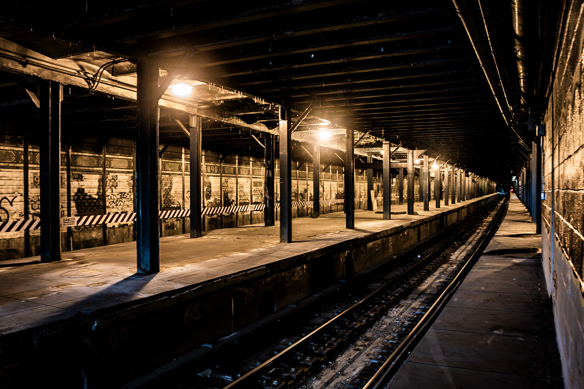 9th ave shuttle platform